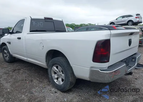 2015 Ram 1500 Tradesman z USA, uszkodzony, nr VIN 3C6JR6DT3FG595147